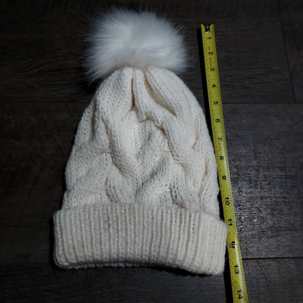 Express Fuzzy Pom Pom Beanie Cableknit Toboggan Hat Cream New With Tags - Picture 9 of 11